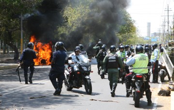 JG PROTESTAS LUZ FOTOS JUAN GUERRERO06