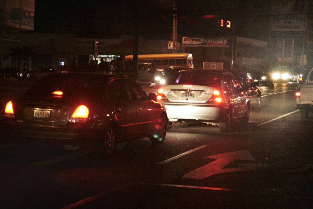 HM APAGONES EN MARACAIBO (FOTO.HUMBERTO MATHEUS)2