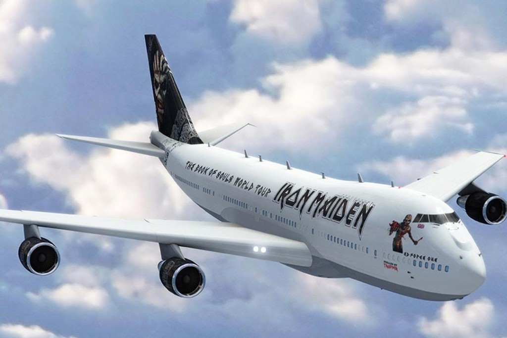 avion-iron-maiden-1