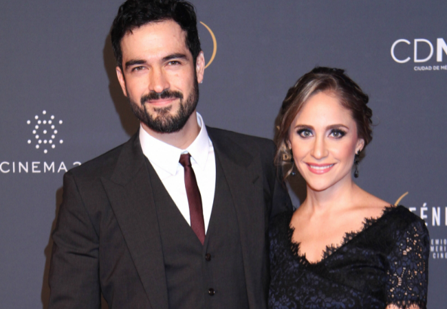 ALfonso Herrera y su novia Diana Vázquez