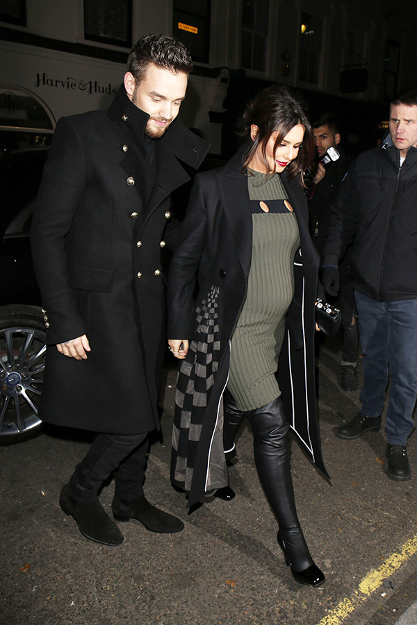 liam-payne-cheryl-pregnant-baby-bump-green-dressrex-1