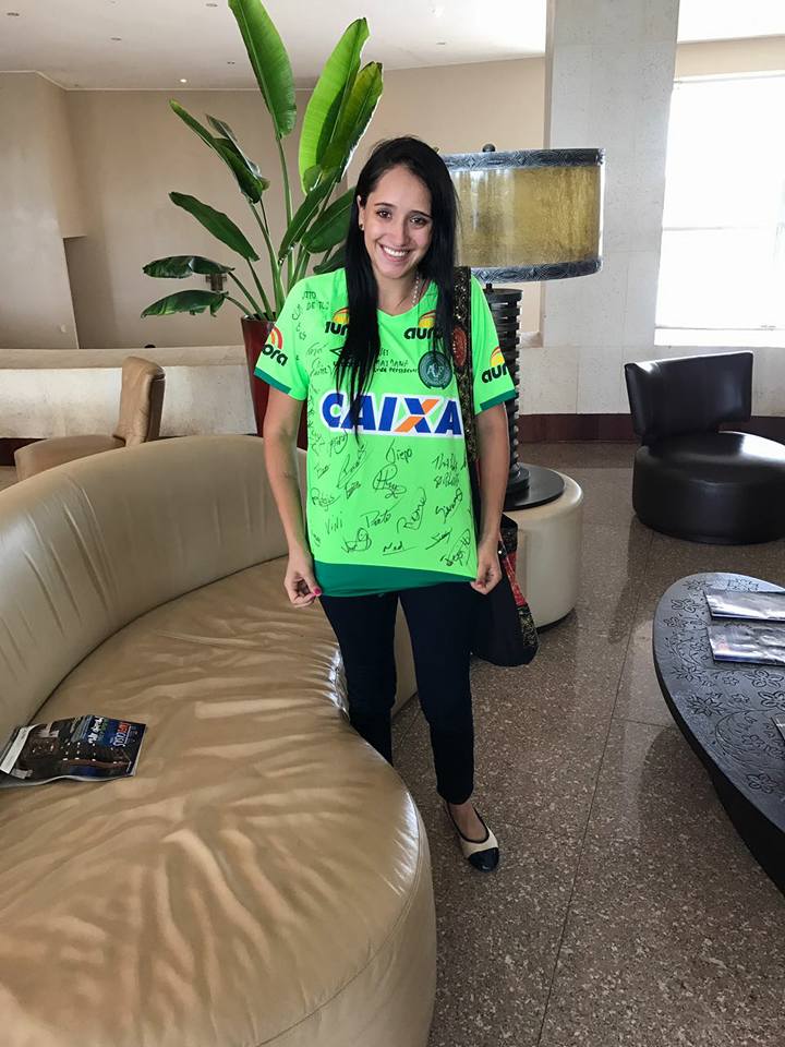 azafata-chapecoense-version-final