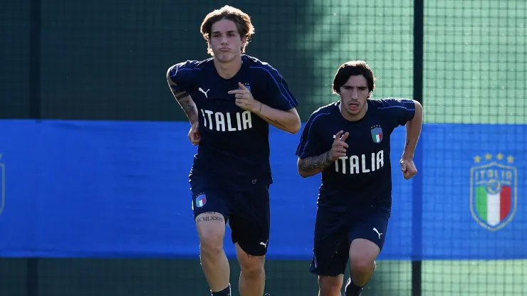 Zaniolo y Tonali juegan en el Aston Villa y Newcastle de la Liga Premier. Ambos se encuentran en el foco de los reflectores.