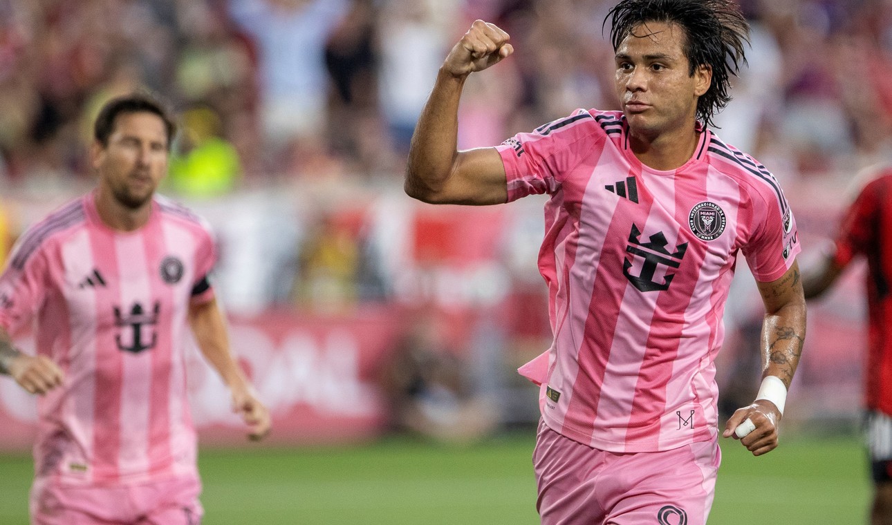 Vivid Inter Miami's Segovia: Casemiro Arrival Would 'give Us So Much' Moment for Mobile Vivid Inter Miami's Segovia: Casemiro Arrival Would 'give Us So Much' Moment for Mobile