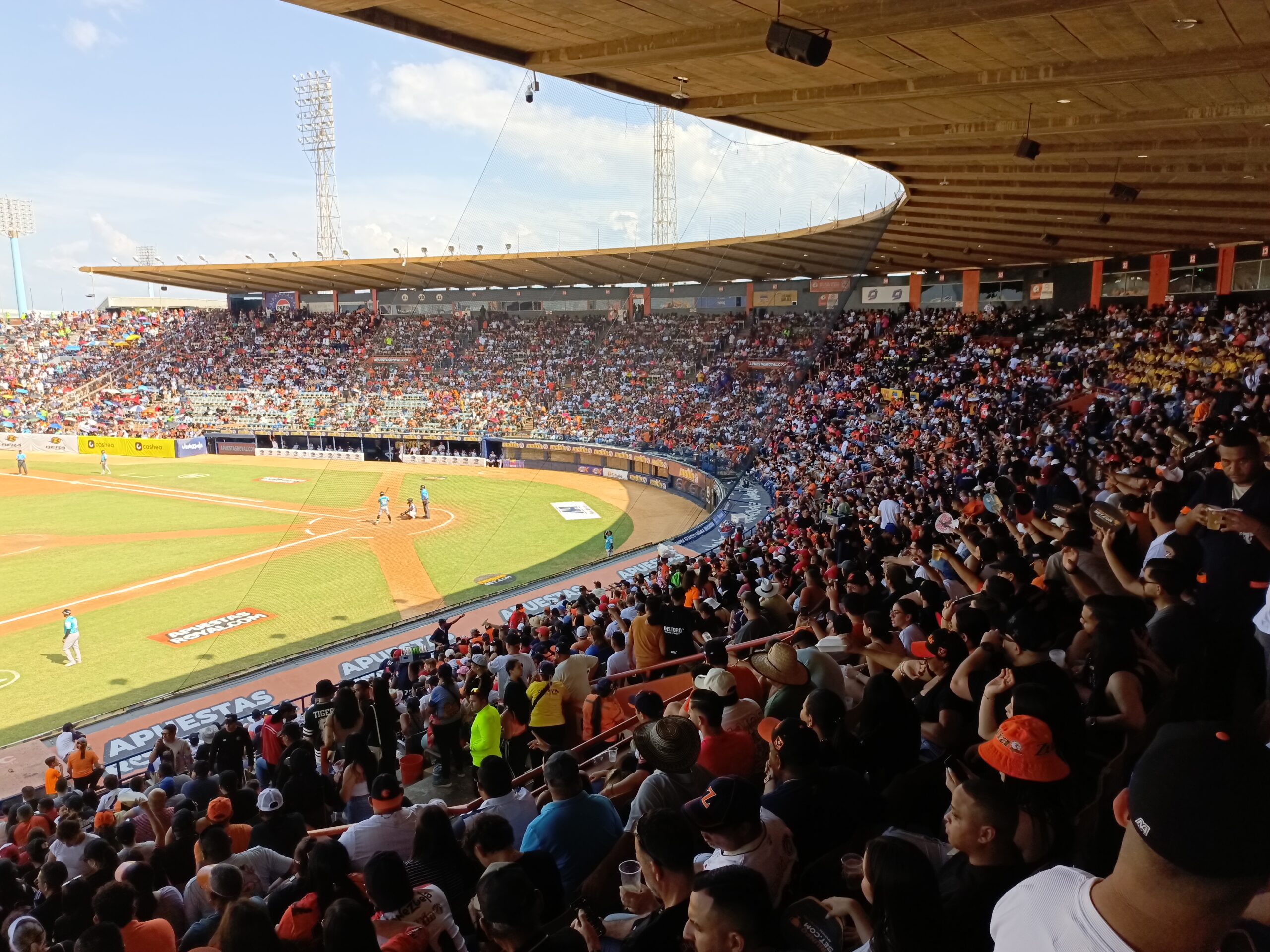 Bravos de Margarita se impone 13-7 en el Juego de La Chinita sobre Águilas - Diario Versión Final